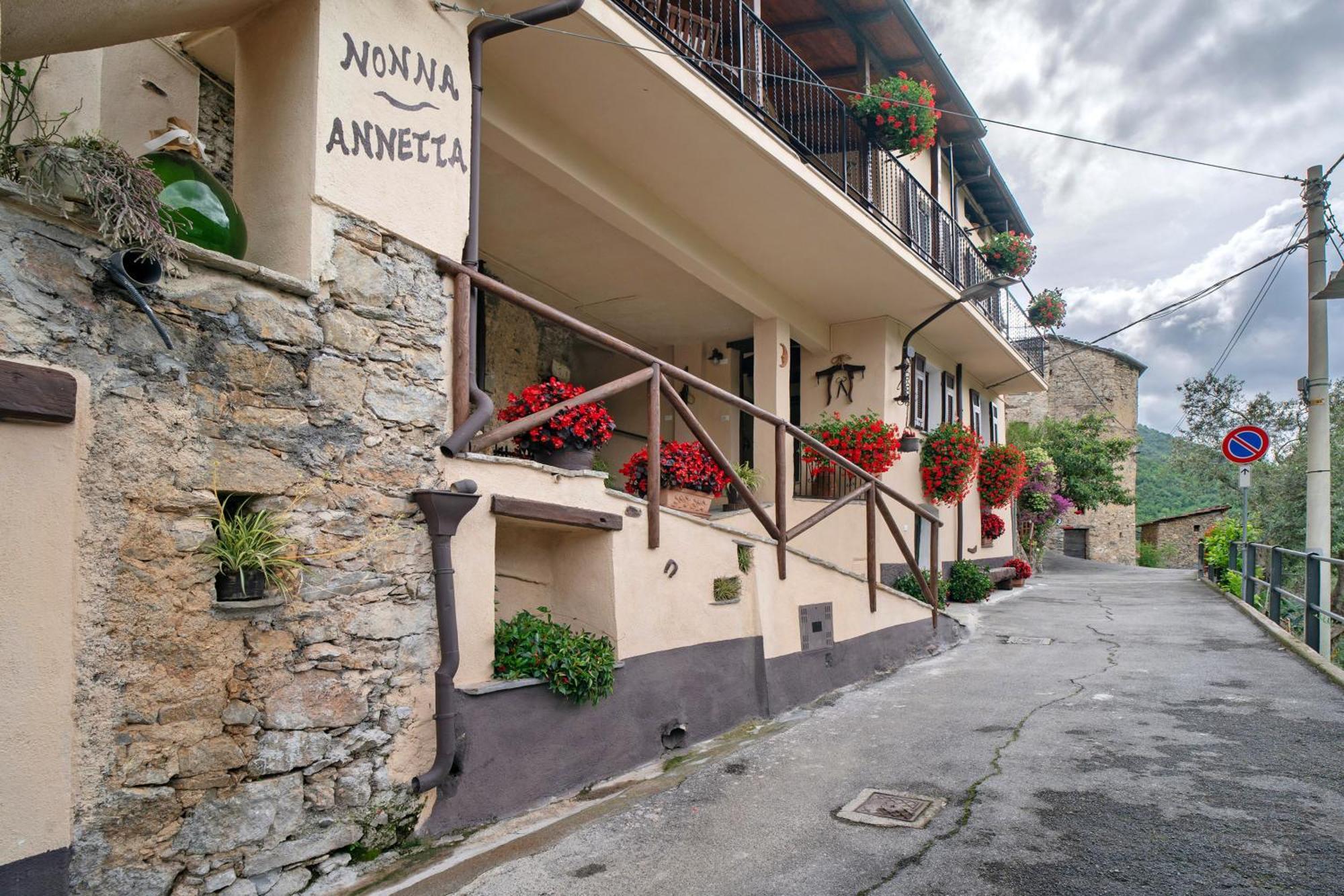 Agriturismo U' Spigu Nonna Annetta Nasino Esterno foto